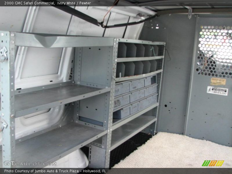 Ivory White / Pewter 2000 GMC Safari Commercial