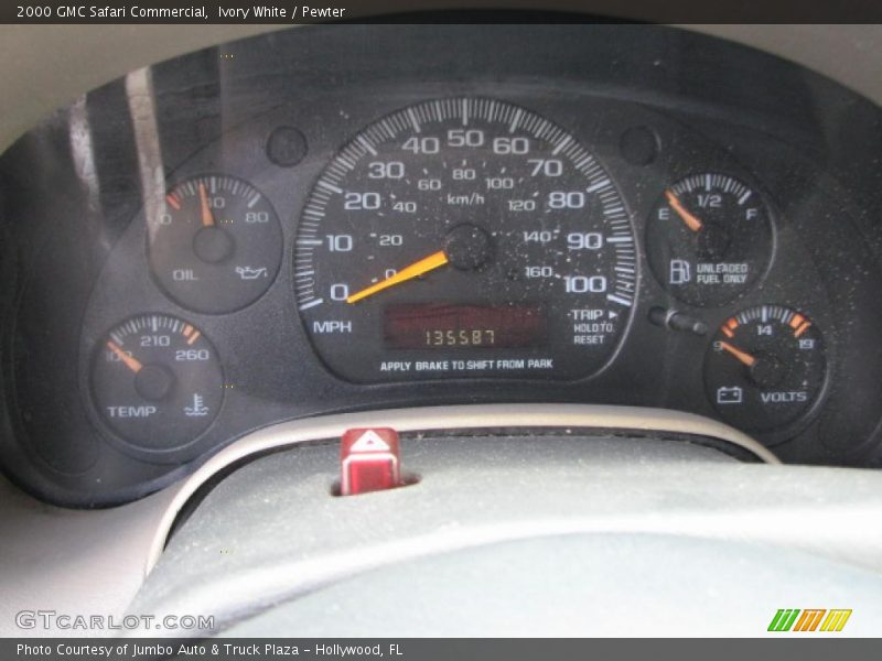 Ivory White / Pewter 2000 GMC Safari Commercial