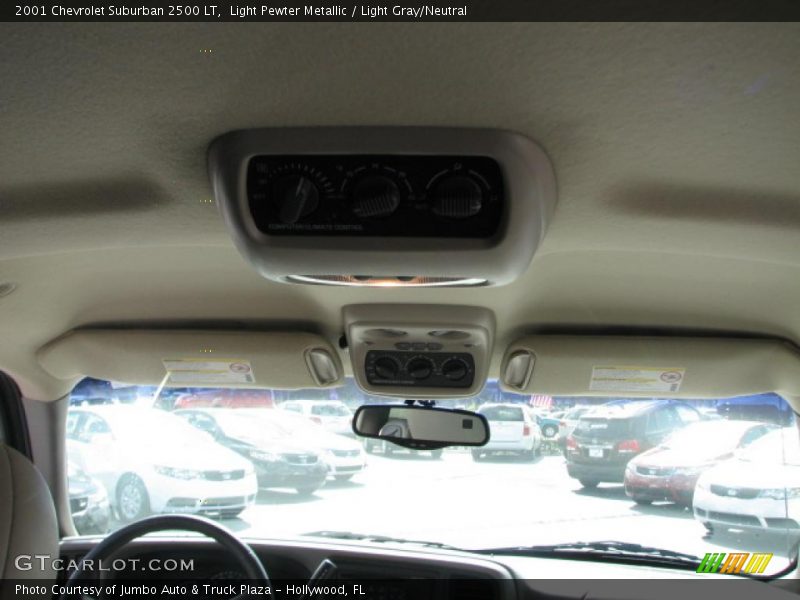 Light Pewter Metallic / Light Gray/Neutral 2001 Chevrolet Suburban 2500 LT