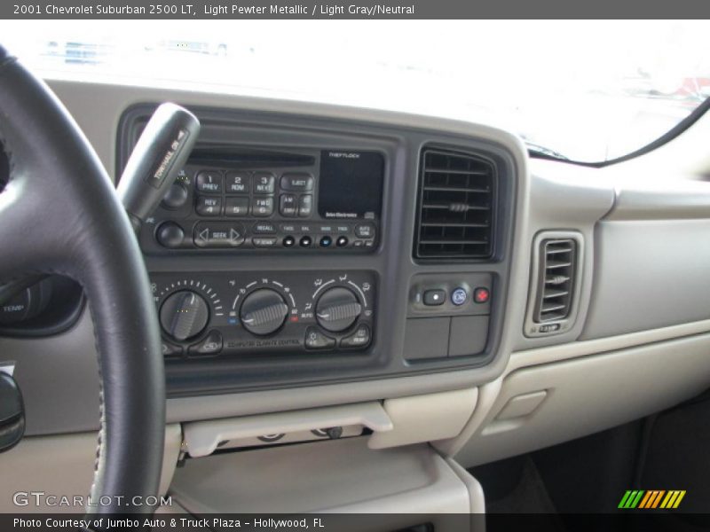 Light Pewter Metallic / Light Gray/Neutral 2001 Chevrolet Suburban 2500 LT