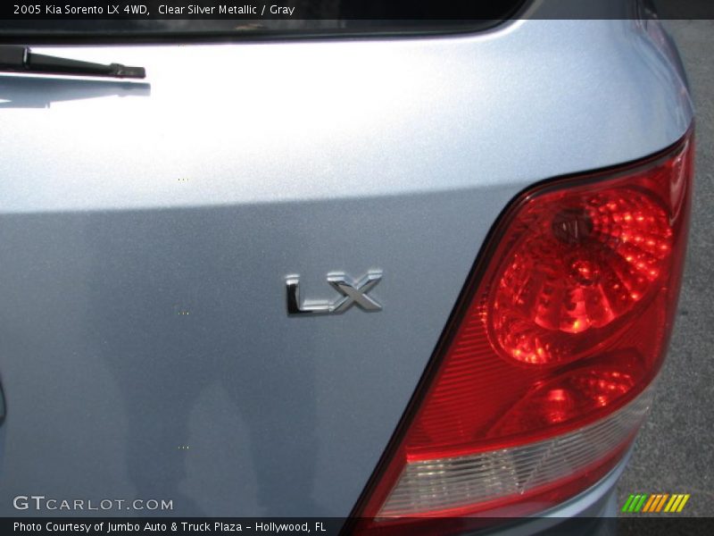  2005 Sorento LX 4WD Logo