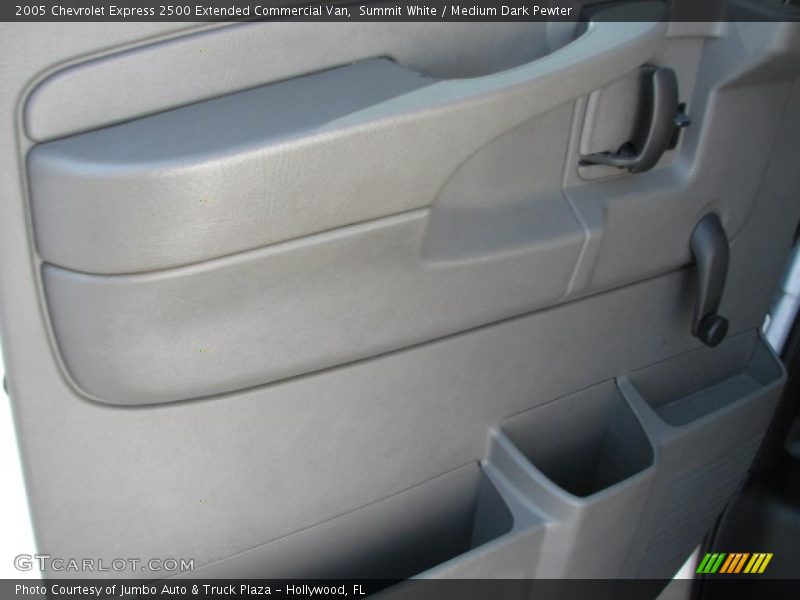 Summit White / Medium Dark Pewter 2005 Chevrolet Express 2500 Extended Commercial Van