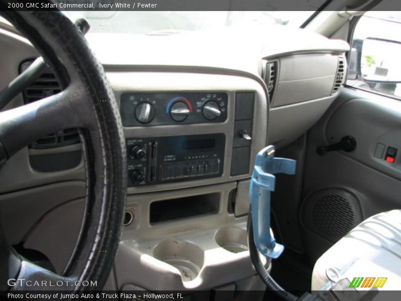 Ivory White / Pewter 2000 GMC Safari Commercial