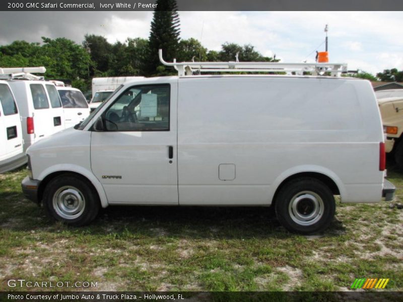 2000 Safari Commercial Ivory White
