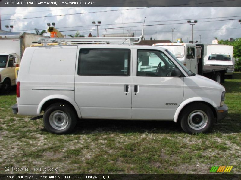 Ivory White / Pewter 2000 GMC Safari Commercial