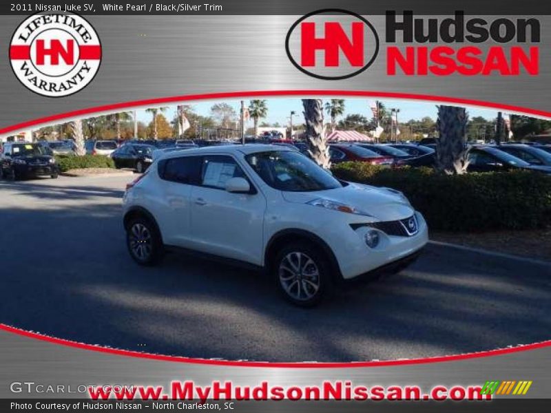 White Pearl / Black/Silver Trim 2011 Nissan Juke SV