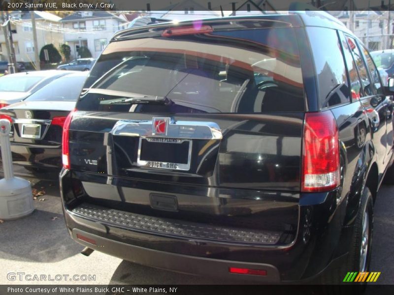 Black Onyx / Gray 2007 Saturn VUE