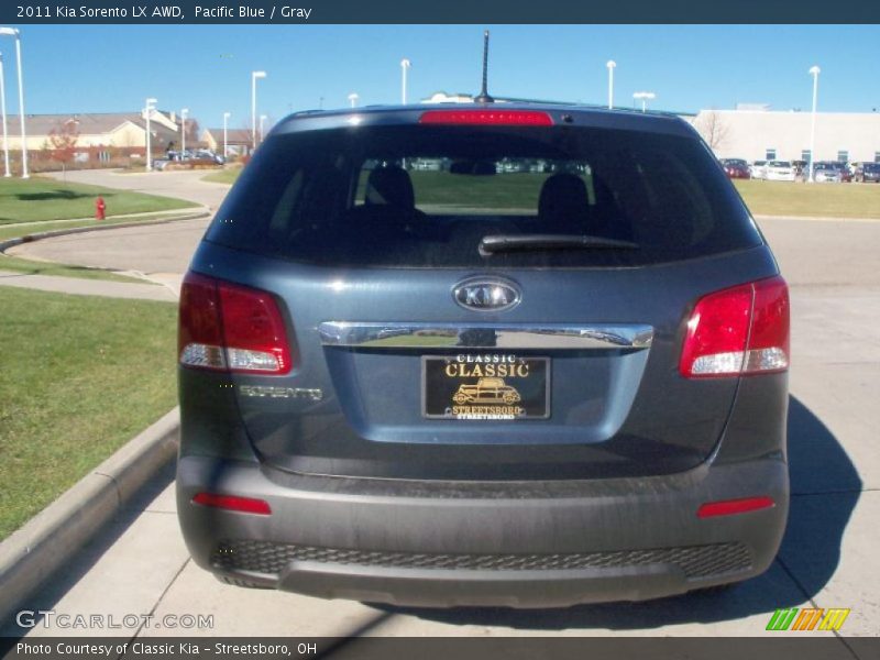 Pacific Blue / Gray 2011 Kia Sorento LX AWD