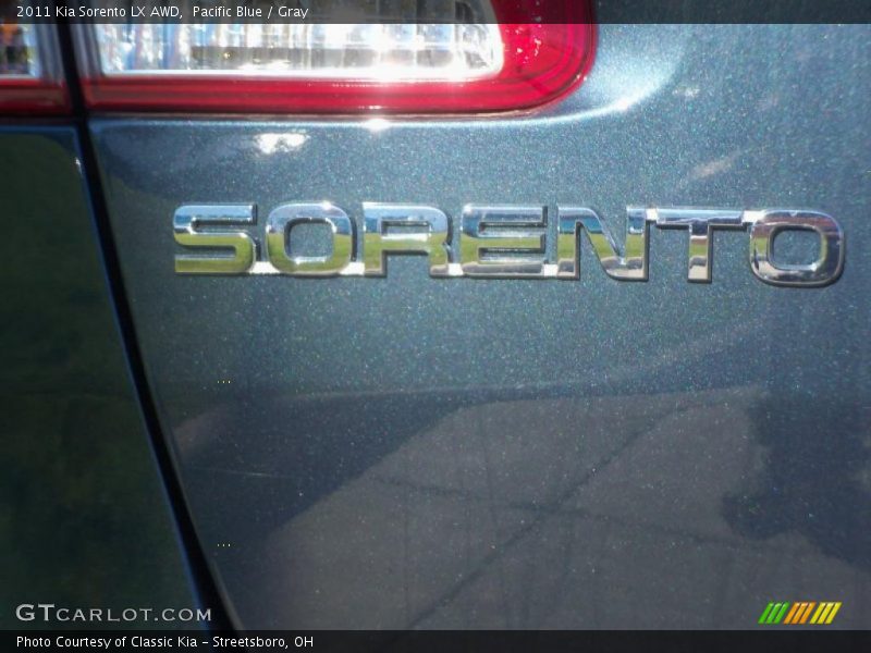 Pacific Blue / Gray 2011 Kia Sorento LX AWD