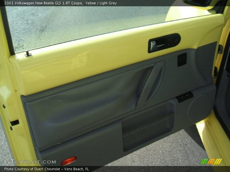 Yellow / Light Grey 2001 Volkswagen New Beetle GLS 1.8T Coupe