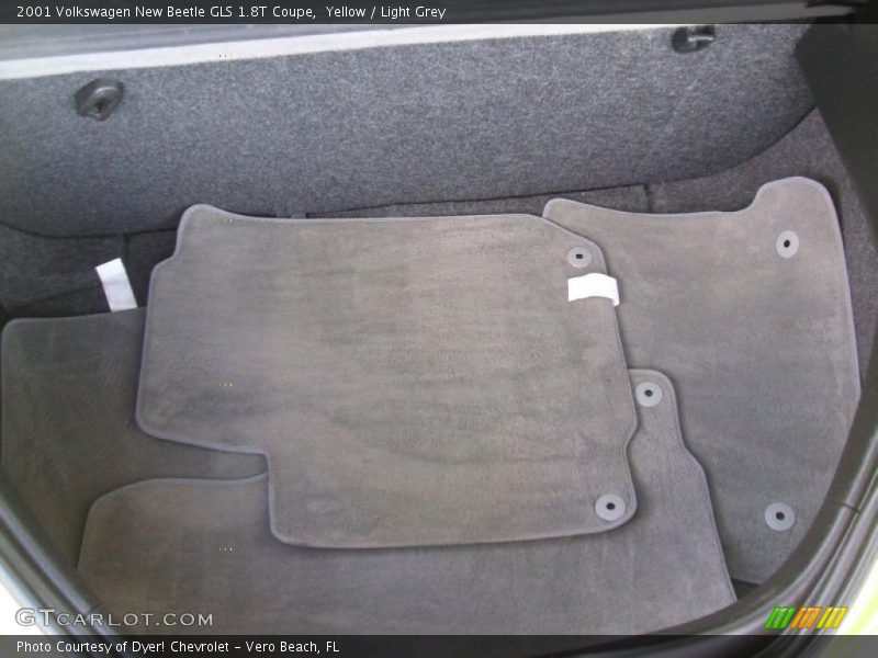 Yellow / Light Grey 2001 Volkswagen New Beetle GLS 1.8T Coupe