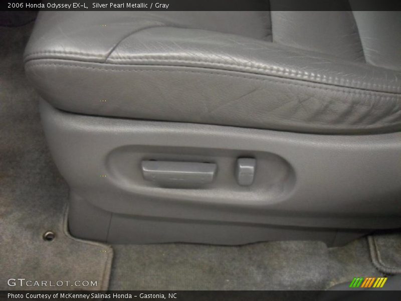 Silver Pearl Metallic / Gray 2006 Honda Odyssey EX-L