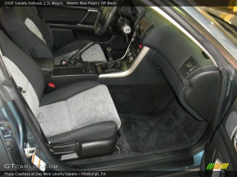 Atlantic Blue Pearl / Off Black 2005 Subaru Outback 2.5i Wagon