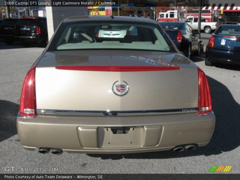  2006 DTS Luxury Light Cashmere Metallic