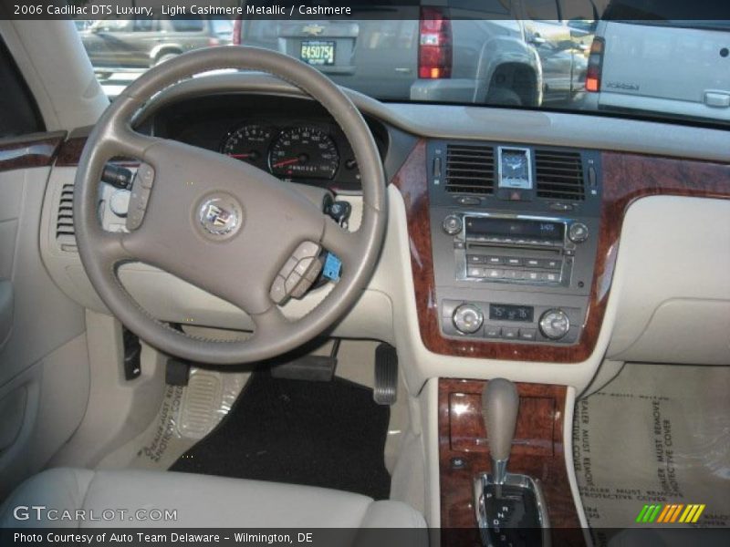 Dashboard of 2006 DTS Luxury