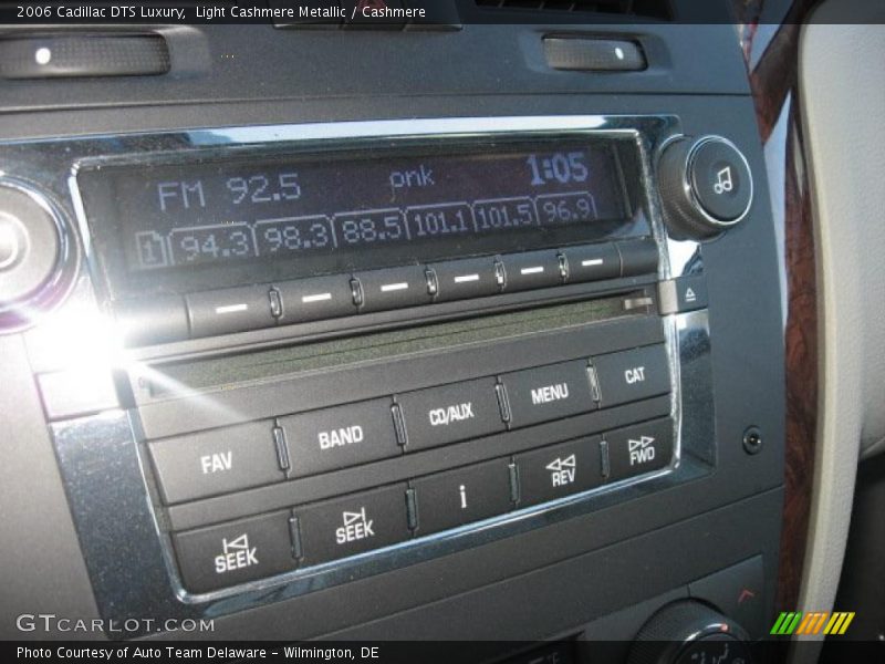 Controls of 2006 DTS Luxury
