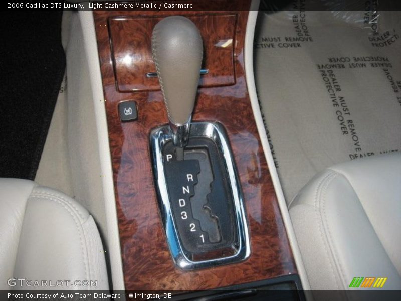  2006 DTS Luxury 4 Speed Automatic Shifter