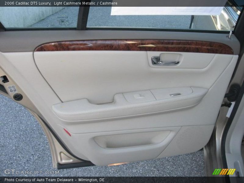 Light Cashmere Metallic / Cashmere 2006 Cadillac DTS Luxury