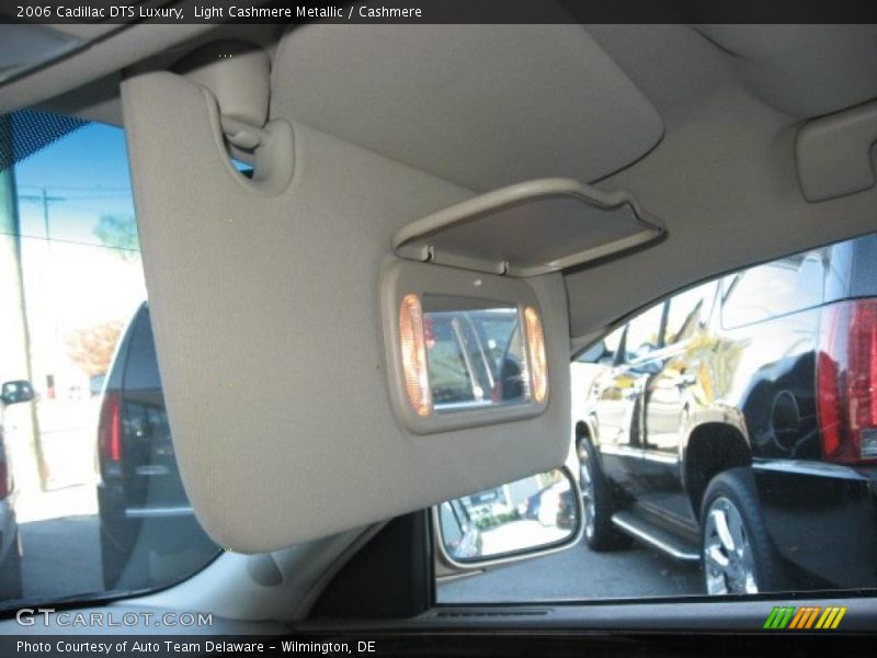 Light Cashmere Metallic / Cashmere 2006 Cadillac DTS Luxury