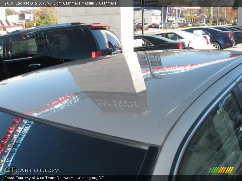 Light Cashmere Metallic / Cashmere 2006 Cadillac DTS Luxury
