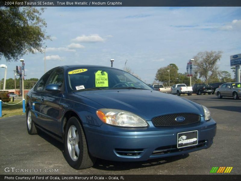 True Blue Metallic / Medium Graphite 2004 Ford Taurus SE Sedan