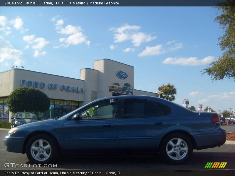 True Blue Metallic / Medium Graphite 2004 Ford Taurus SE Sedan