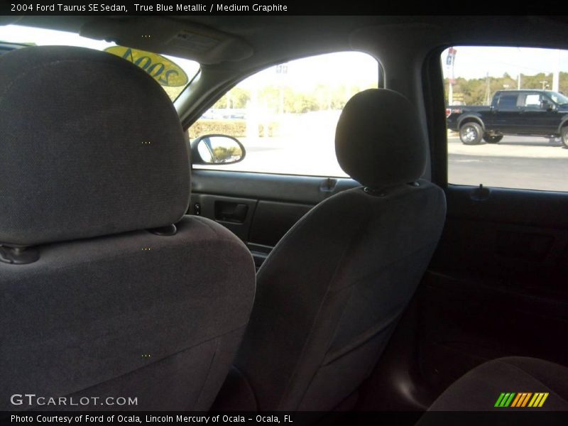 True Blue Metallic / Medium Graphite 2004 Ford Taurus SE Sedan