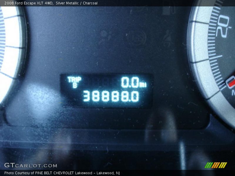 Silver Metallic / Charcoal 2008 Ford Escape XLT 4WD