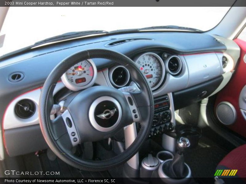Dashboard of 2003 Cooper Hardtop