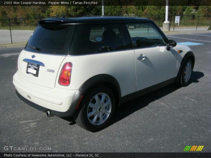 Pepper White / Tartan Red/Red 2003 Mini Cooper Hardtop