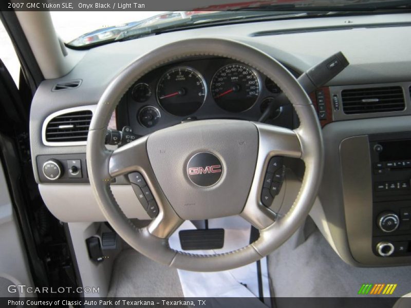  2007 Yukon SLE Steering Wheel