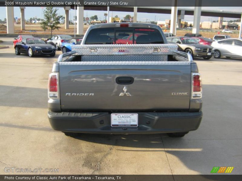 Granite Gray / Slate Gray 2006 Mitsubishi Raider LS Double Cab 4x4