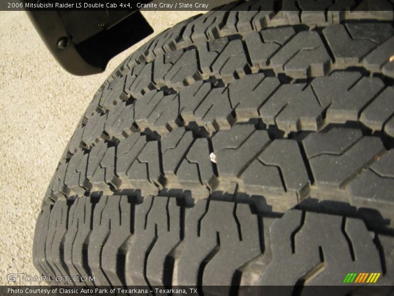 Granite Gray / Slate Gray 2006 Mitsubishi Raider LS Double Cab 4x4