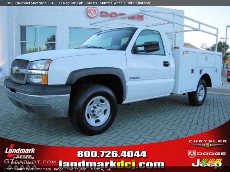 Summit White / Dark Charcoal 2004 Chevrolet Silverado 2500HD Regular Cab Chassis