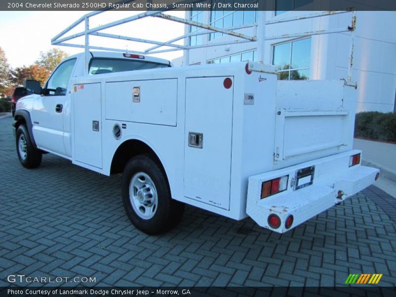 Summit White / Dark Charcoal 2004 Chevrolet Silverado 2500HD Regular Cab Chassis