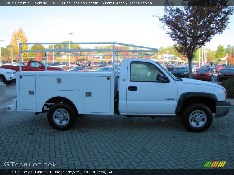 Summit White / Dark Charcoal 2004 Chevrolet Silverado 2500HD Regular Cab Chassis