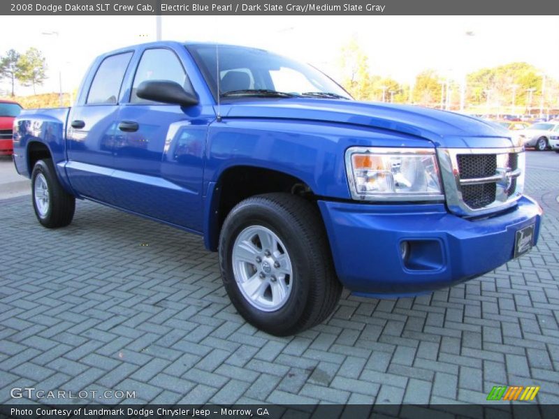 Front 3/4 View of 2008 Dakota SLT Crew Cab