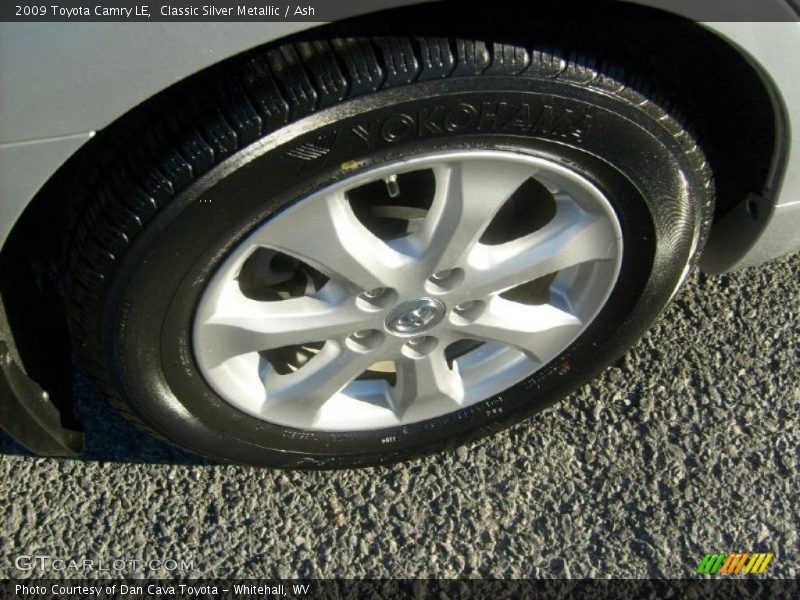 Classic Silver Metallic / Ash 2009 Toyota Camry LE