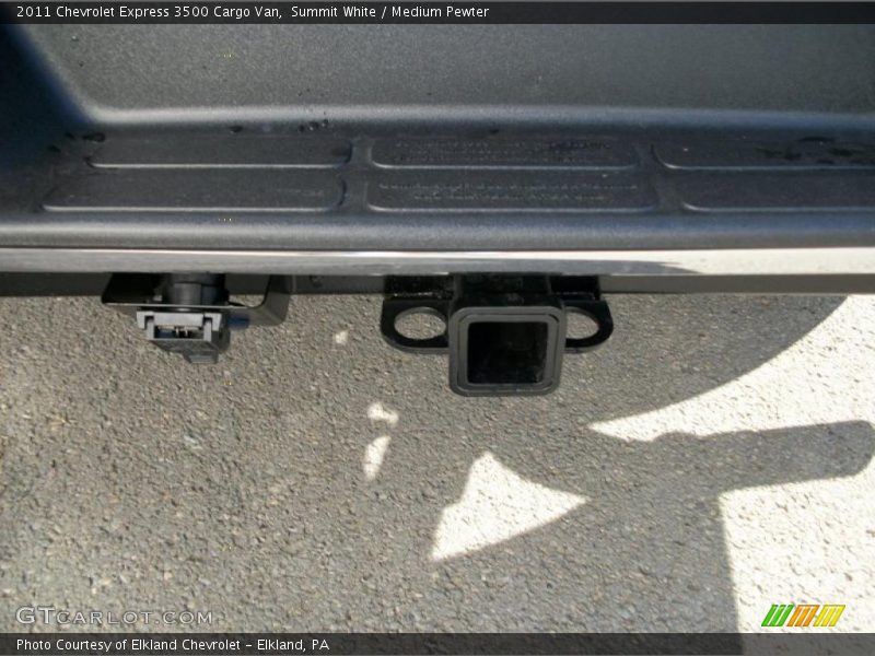 Summit White / Medium Pewter 2011 Chevrolet Express 3500 Cargo Van