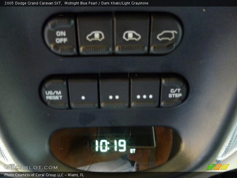 Controls of 2005 Grand Caravan SXT