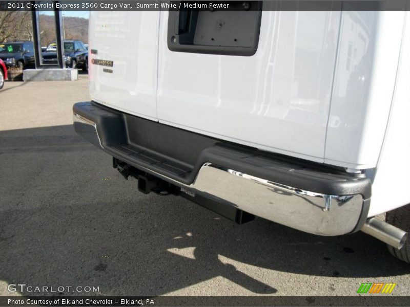 Summit White / Medium Pewter 2011 Chevrolet Express 3500 Cargo Van
