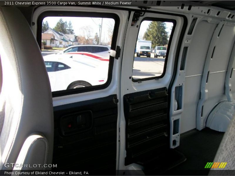 Summit White / Medium Pewter 2011 Chevrolet Express 3500 Cargo Van