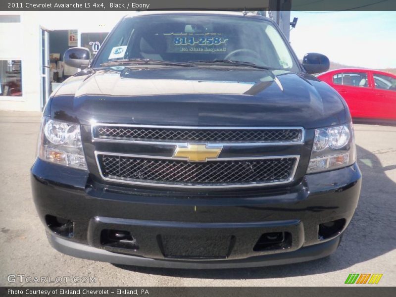 Black / Ebony 2011 Chevrolet Avalanche LS 4x4