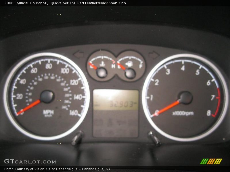Quicksilver / SE Red Leather/Black Sport Grip 2008 Hyundai Tiburon SE