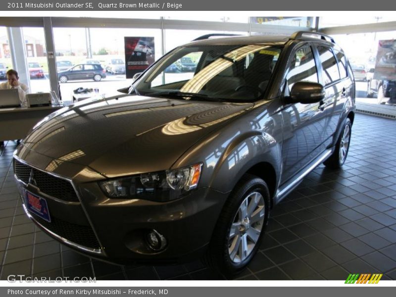 Quartz Brown Metallic / Beige 2011 Mitsubishi Outlander SE