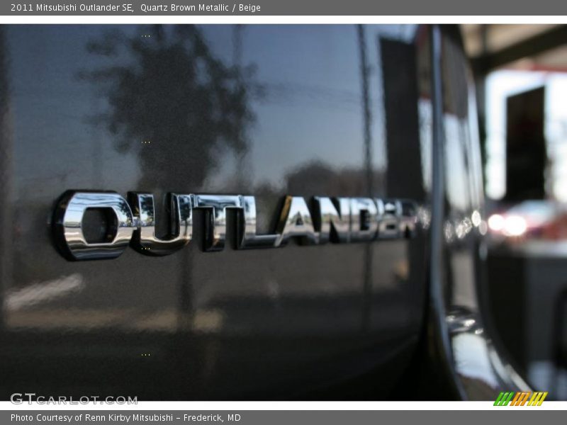 Quartz Brown Metallic / Beige 2011 Mitsubishi Outlander SE