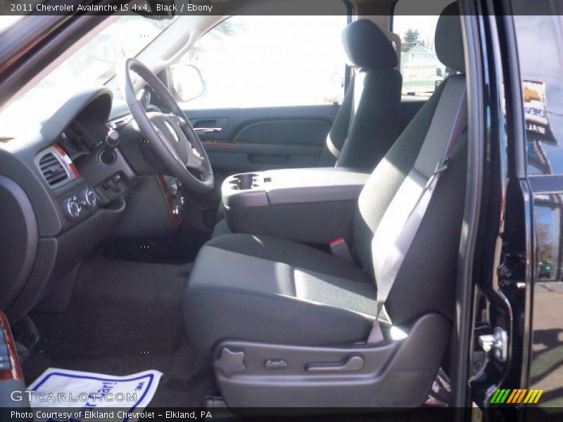 Black / Ebony 2011 Chevrolet Avalanche LS 4x4