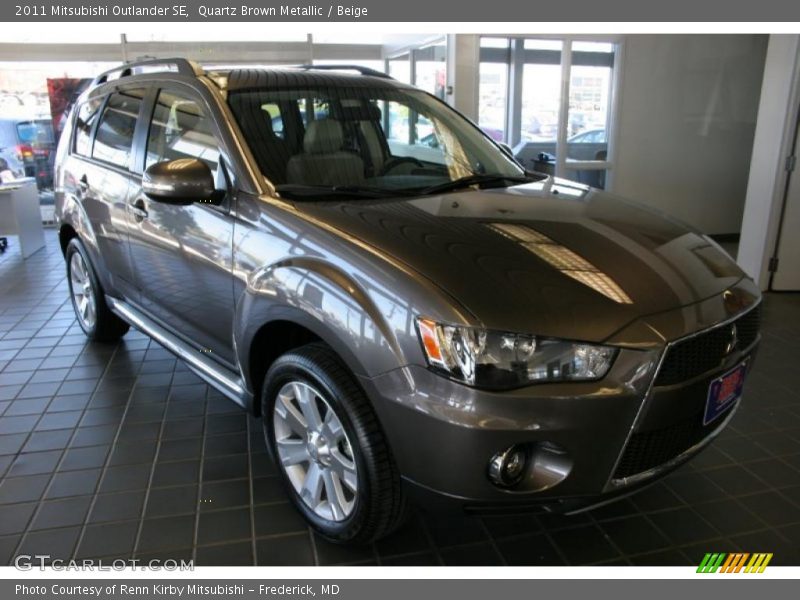 Quartz Brown Metallic / Beige 2011 Mitsubishi Outlander SE