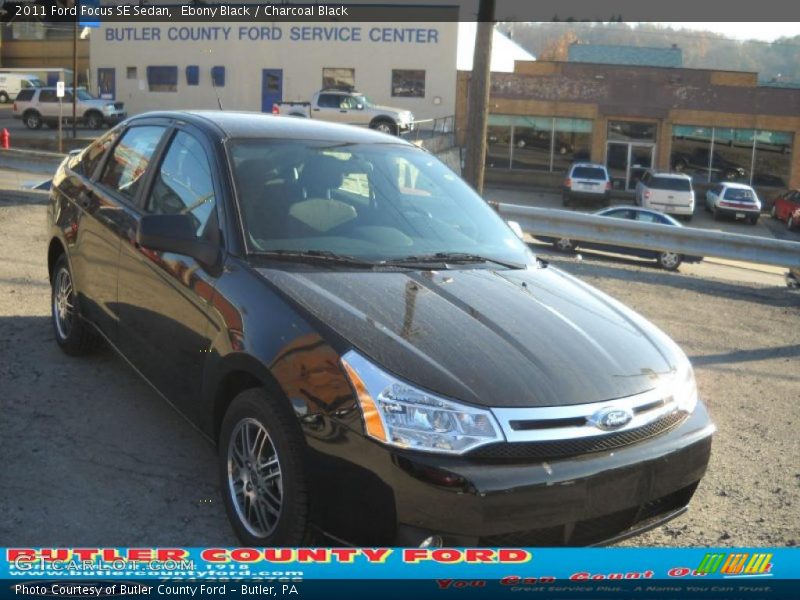 Ebony Black / Charcoal Black 2011 Ford Focus SE Sedan