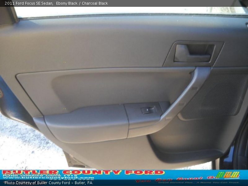 Ebony Black / Charcoal Black 2011 Ford Focus SE Sedan